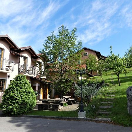 Pension Na Meji Пивка Экстерьер фото