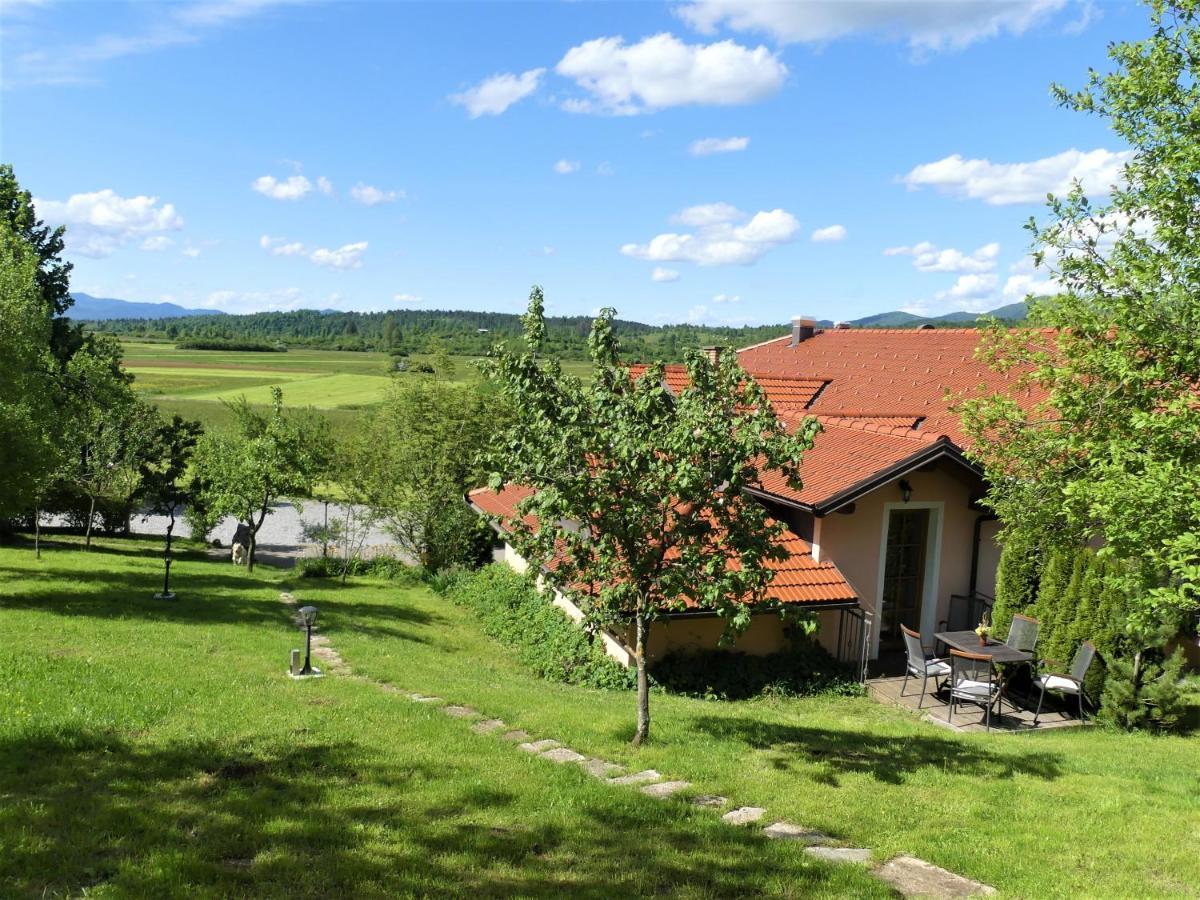 Pension Na Meji Пивка Экстерьер фото