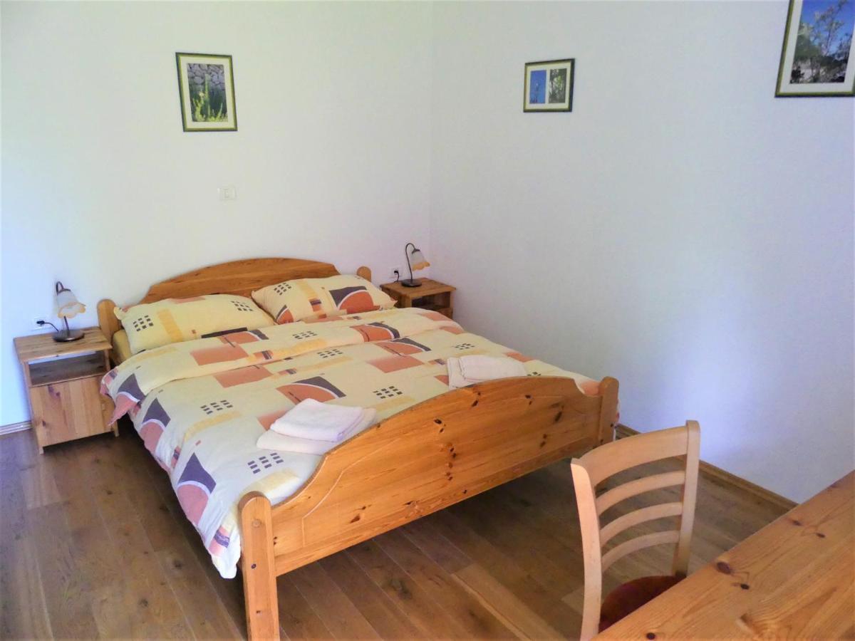 Pension Na Meji Пивка Экстерьер фото