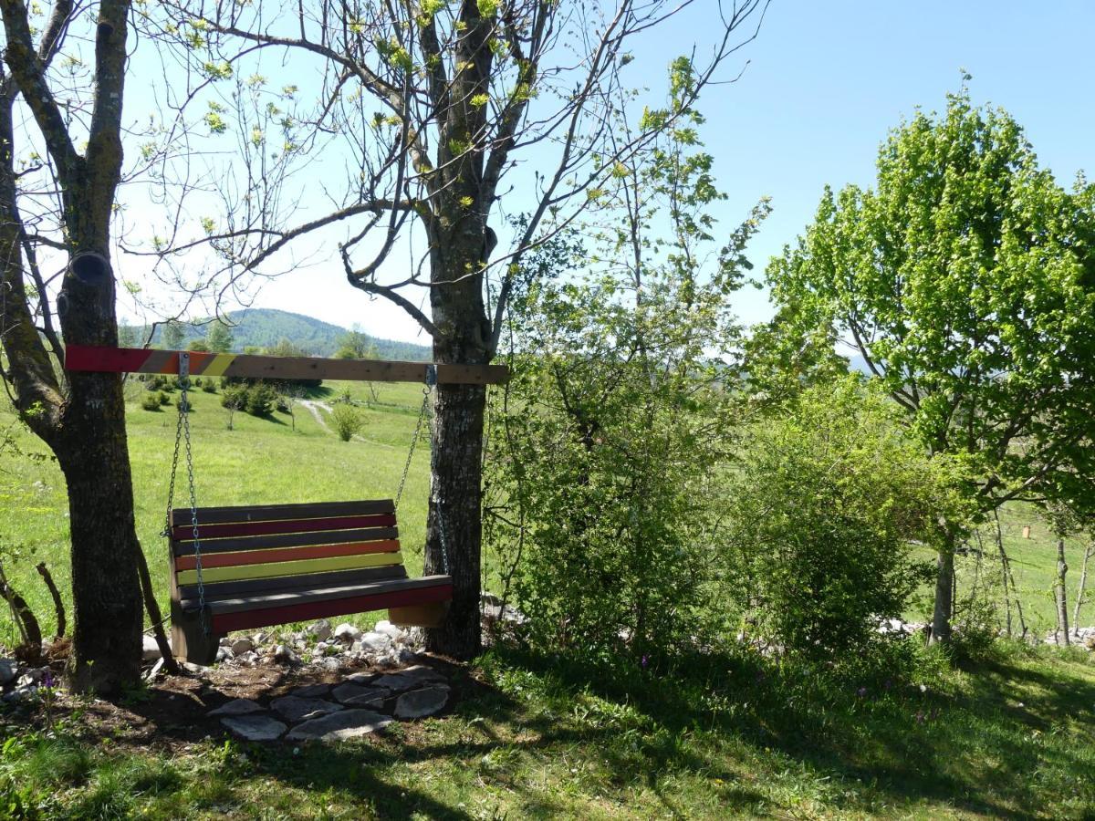 Pension Na Meji Пивка Экстерьер фото