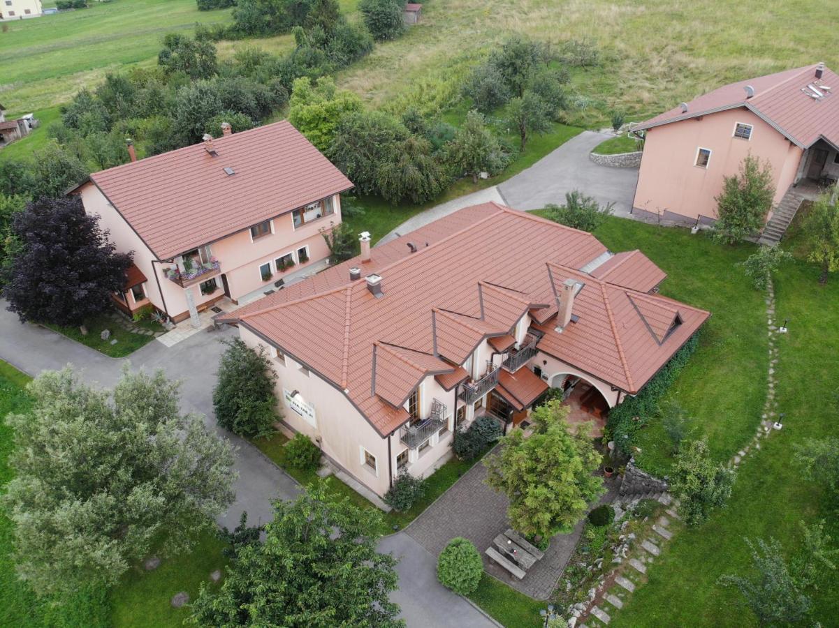 Pension Na Meji Пивка Экстерьер фото