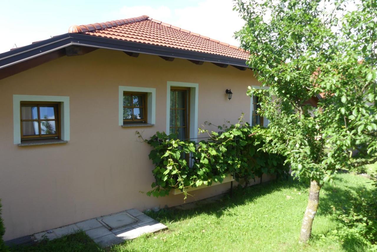 Pension Na Meji Пивка Экстерьер фото